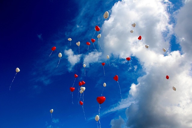 balloons, nature, heart, sky, clouds, love, romance, romantic, wedding day, flying, blue sky